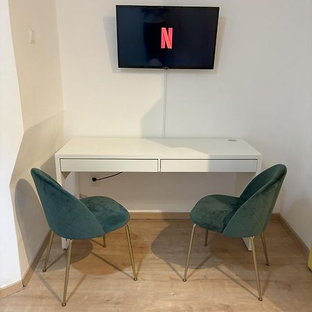 Tiny Studio Quinet Boekarest Buitenkant foto